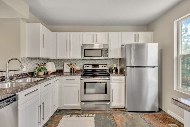 Building Photo - 2830 Keltic Ct