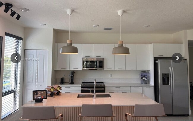 Foto del edificio - 8001 NW 41st St