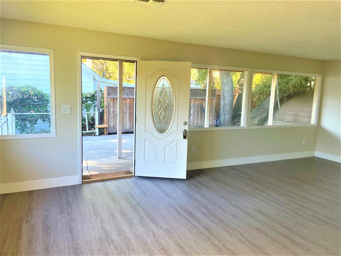 703 Manzanita Ave Unit 703, Sierra Madre, CA 91024 Apartments in