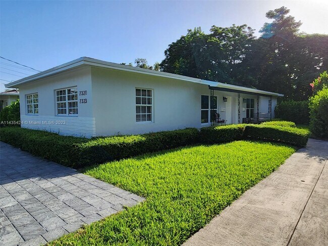 Foto del edificio - 7321 SW 63rd Ct