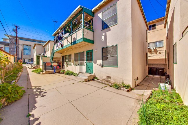 Foto del edificio - 970 Yale St