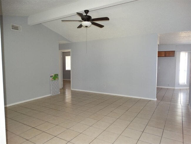 Building Photo - 20203 Fox Glen Ln