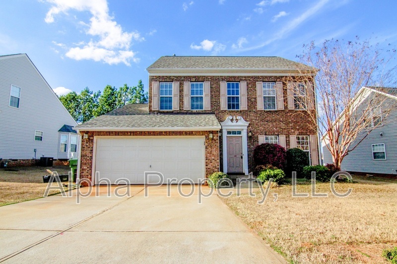 Foto principal - 210 Highgate Cir