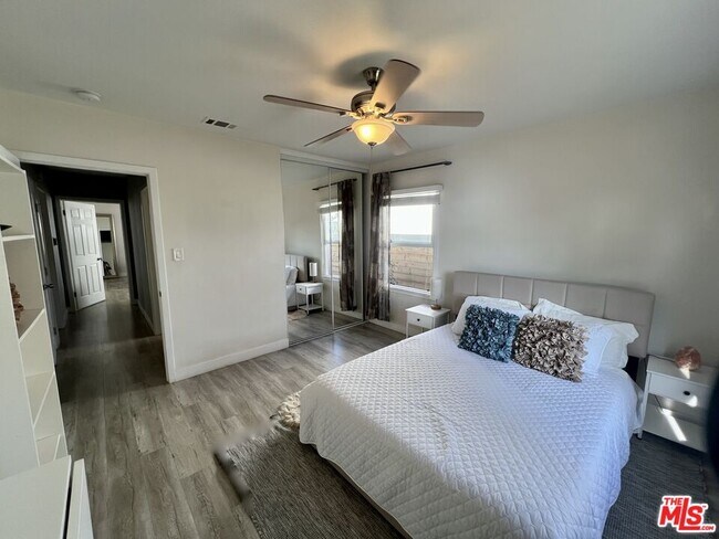 Building Photo - 5735 Alviso Ave