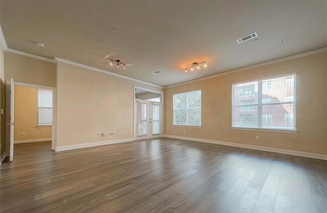 Building Photo - 300 St Joseph Pkwy