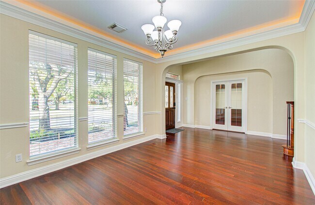 Foto del edificio - 3730 Arundel Gardens Ln