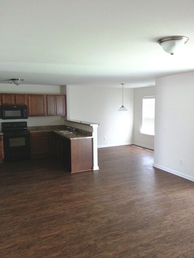 60 Hasty Point Rd, Port Wentworth, GA 31407 House Rental in Port