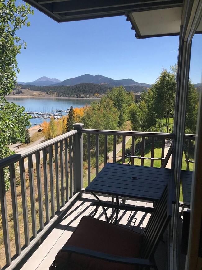 Building Photo - Long Term Rental- Summit Yacht Club 51