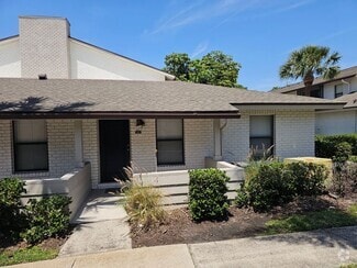 Building Photo - 3022 Plaza Terrace Dr