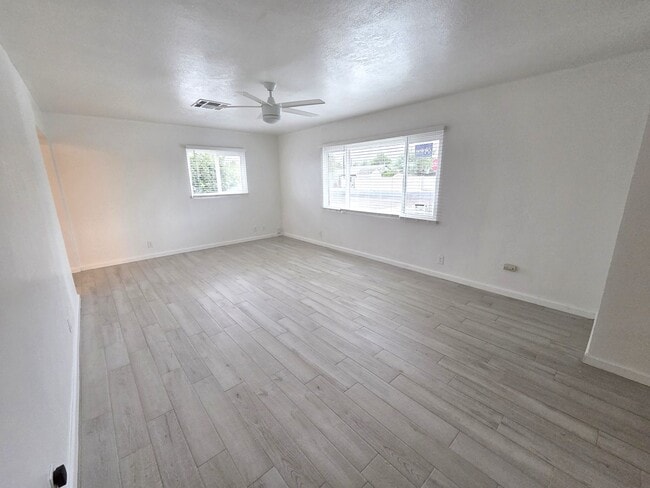Foto del edificio - 55 N Cottage St