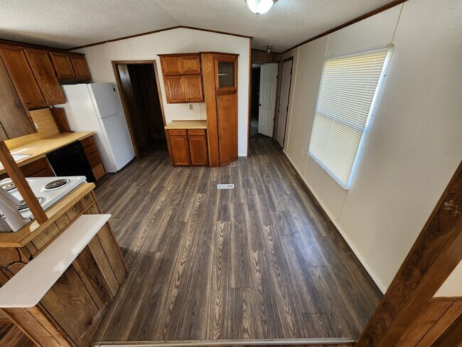 Foto del edificio - 10916 County Rd 1515