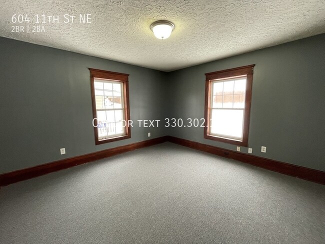 Building Photo - Two bedroom two bathroom home for rent