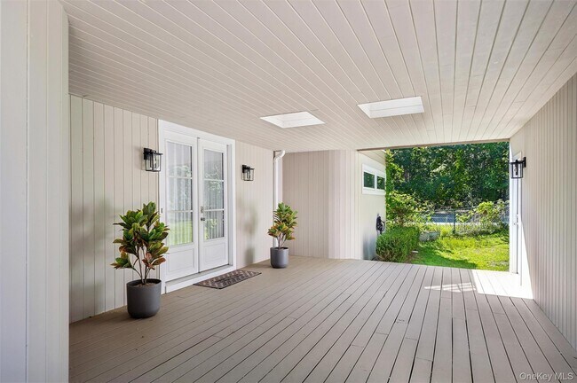 Foto del edificio - 14 Woodland Ln