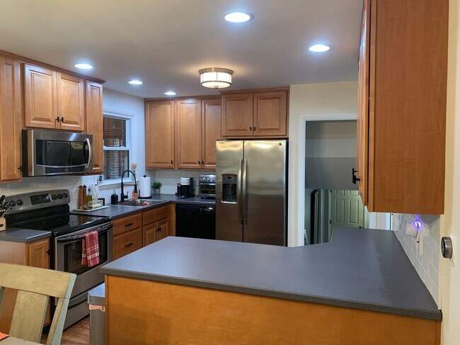 Building Photo - 1254 Faun Rd