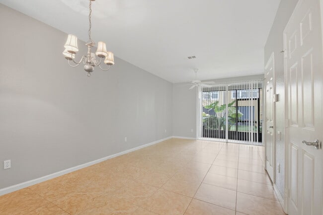 Foto del edificio - 1450 Stockton Dr