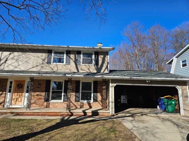 Building Photo - 1403 Beech Tree Dr