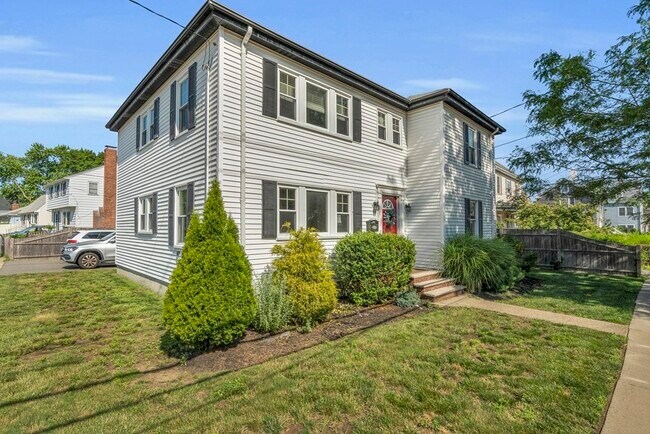 Foto del edificio - 898 Adams St