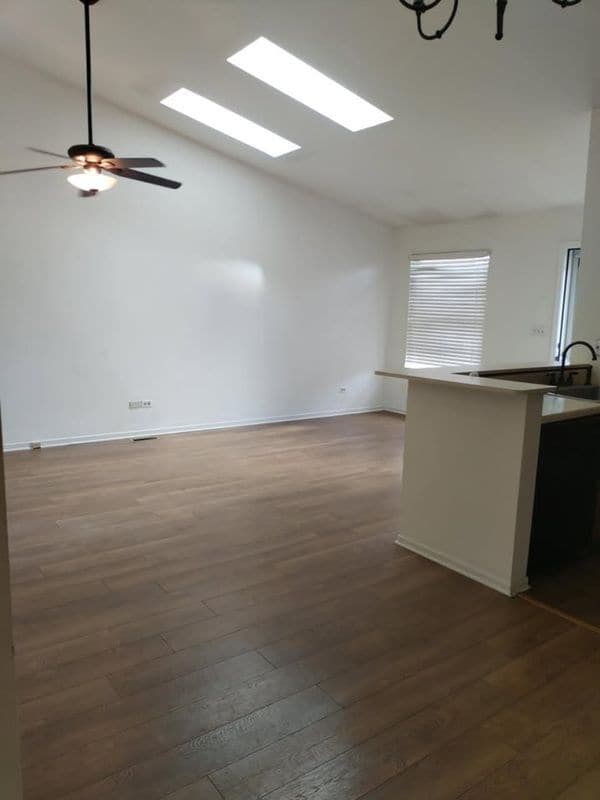 Building Photo - 677 Brittany Way