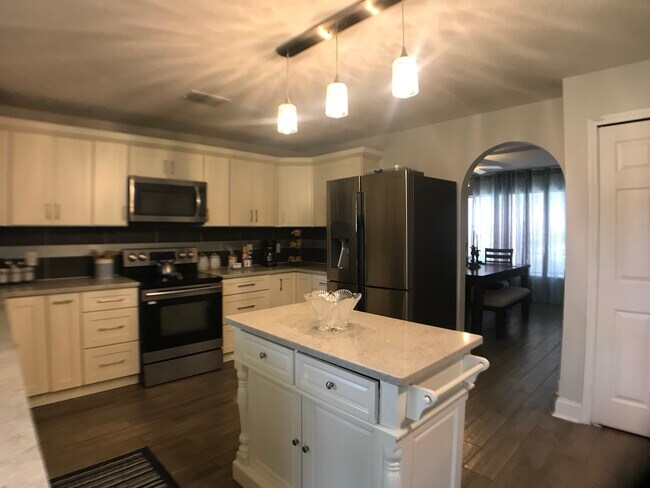 Cocina / Comedor - 24566 SW 11th Rd