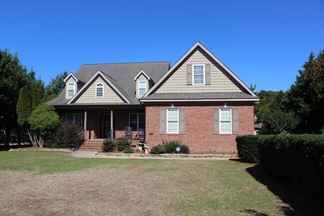 Foto del edificio - 4 Bedroom Single Family Home in Nashville