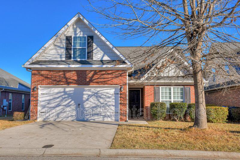 Foto principal - 1063 Grove Landing Ln