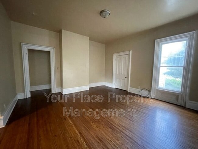 Building Photo - 413 S Lincoln Ave