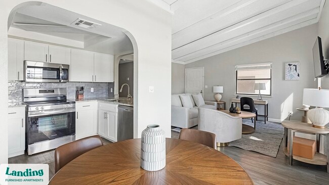 Building Photo - 5272 Tamarus St