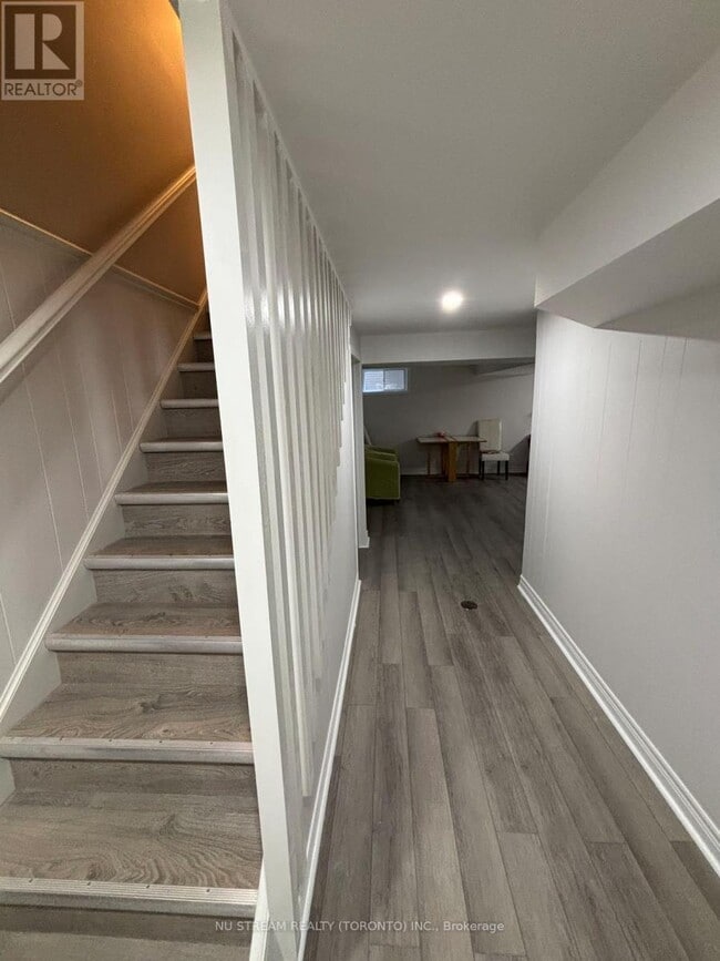 Building Photo - 132 Heatherside Dr