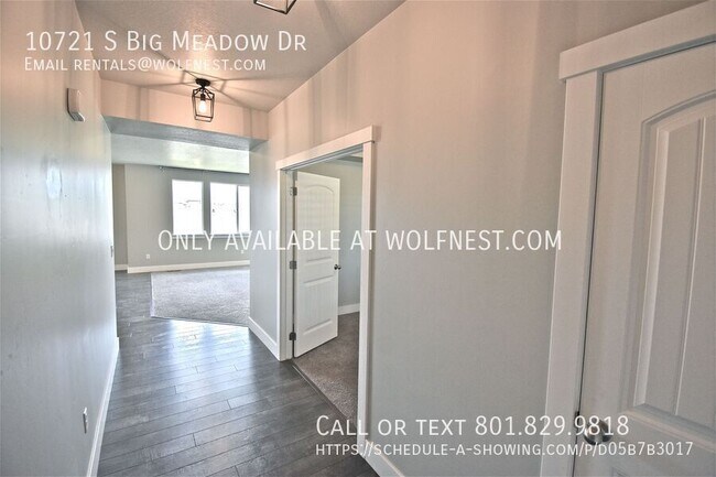 Foto del edificio - 10721 Big Meadow Dr