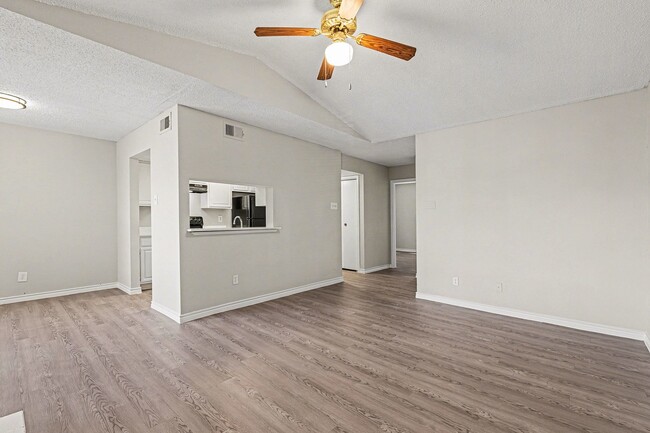 Foto del edificio - 3621 W Northgate Dr