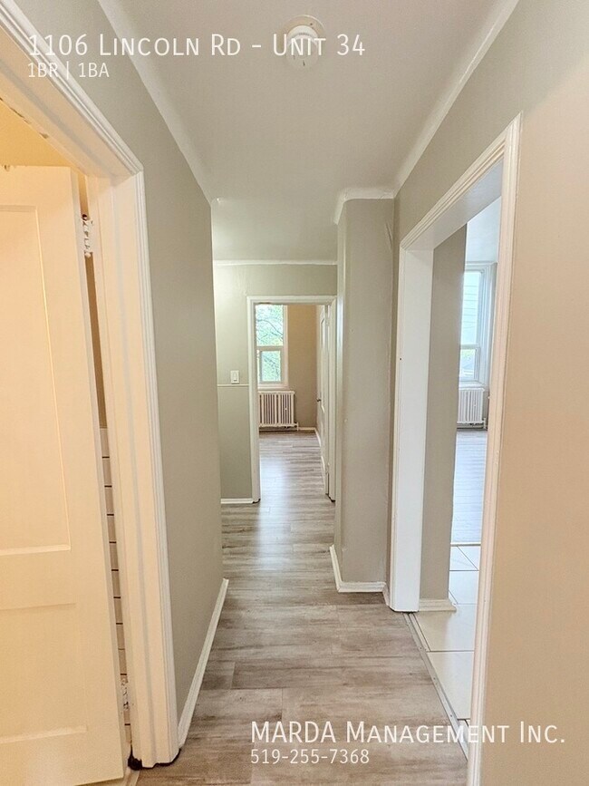 Photo du bâtiment - CHARMING 1 BED 1 BATH - PLUS HYDRO - OPTIONAL INTERNET FOR $45/MO