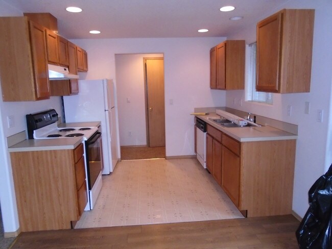 Foto del edificio - 231 Cedar Terrace Ct