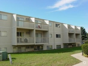Building Photo - North Niles Villas