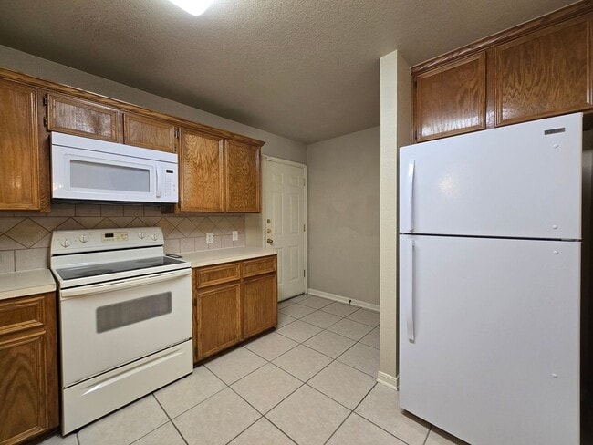 Foto del edificio - 5102 Heather Ln