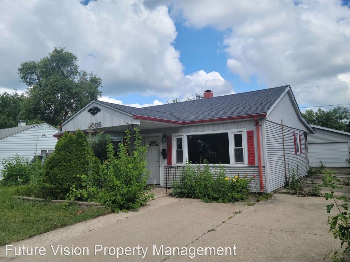Foto principal - 3 br, 1 bath House - 2005 McDonough St