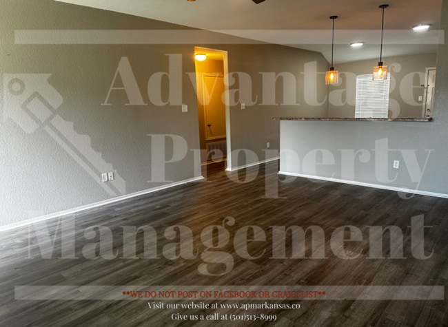 Building Photo - 3010 Alderwood Dr