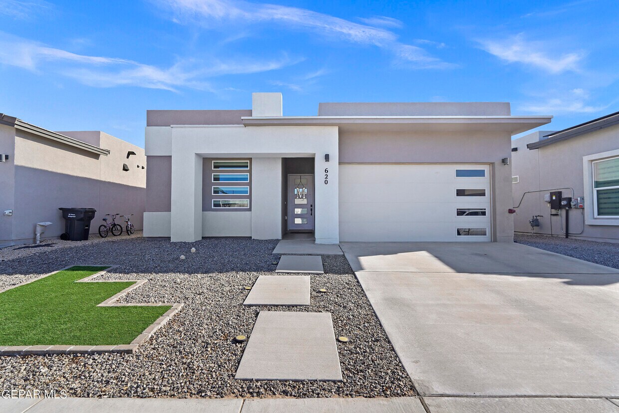 Foto principal - 620 Paseo Modesto Dr