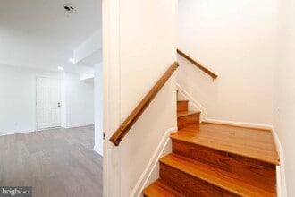 Building Photo - 3244 Titanic Dr