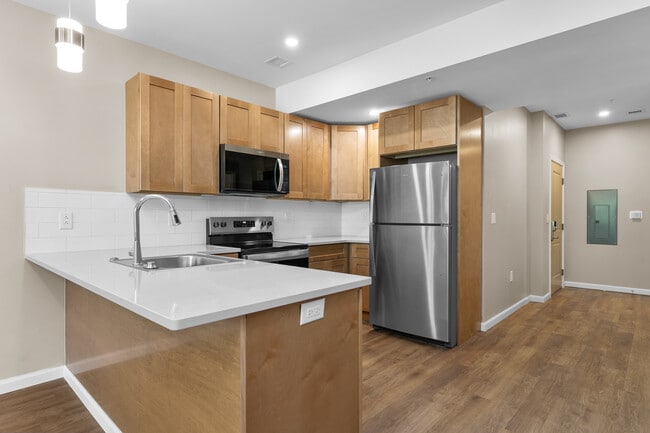 Building Photo - Empire Blvd Estates
