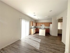 Building Photo - 8014 Imperial Treasure St