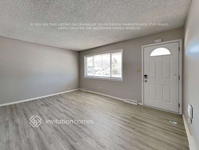 Building Photo - 1284 Ember St