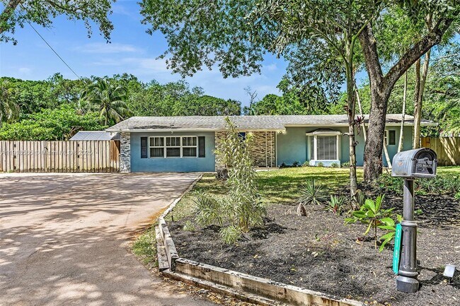 Foto del edificio - 2191 SW 27th Ln