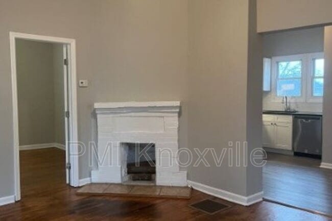 Photo - 315 E Churchwell Ave House