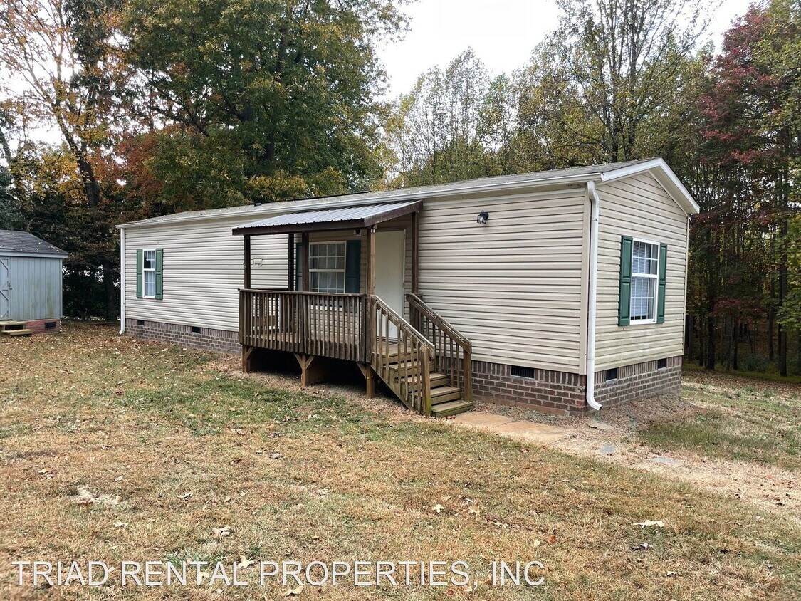 Primary Photo - 2 br, 1 bath House - 6670 RANDALL HURLEY RD.