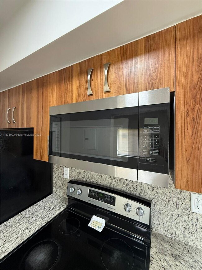 Foto del edificio - 441 NW 83rd St