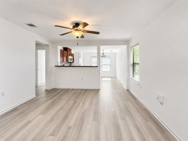 Building Photo - 9000 Stambourne St