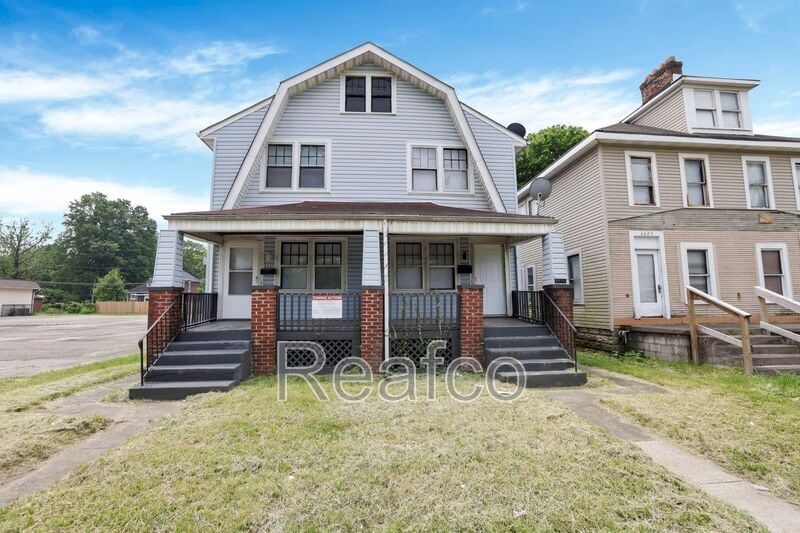 Foto principal - 2231 E 5th Ave