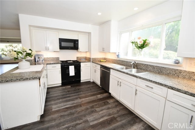 Building Photo - 24263 Los Codona Ave