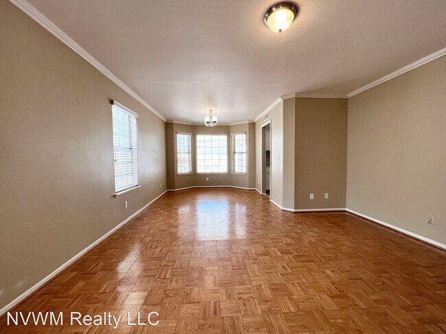 Building Photo - 4 br, 2.5 bath House - 3240 Coral Harbor