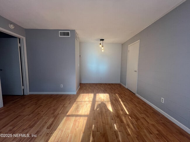 Building Photo - 2960 Remington St